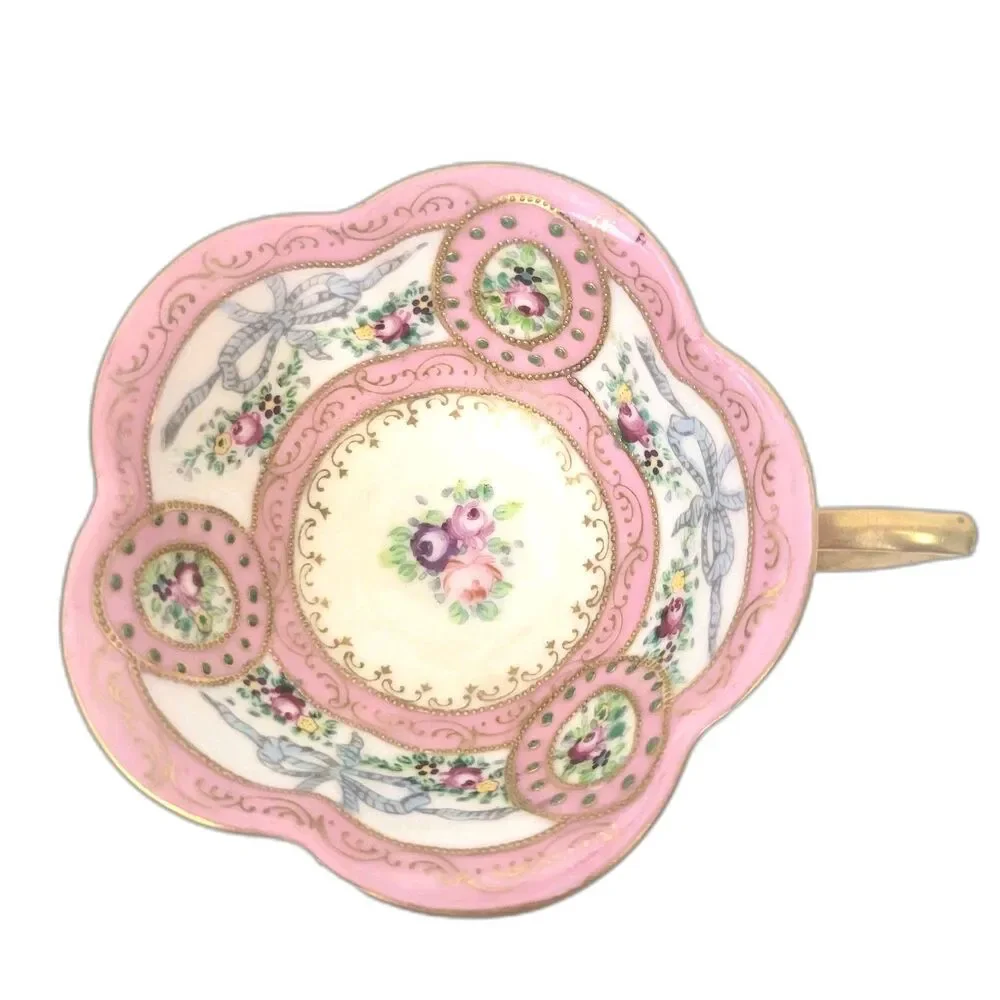 Japan Lilac Floral Gold Trim Porcelain Scalloped Teacup & Saucer Set S817